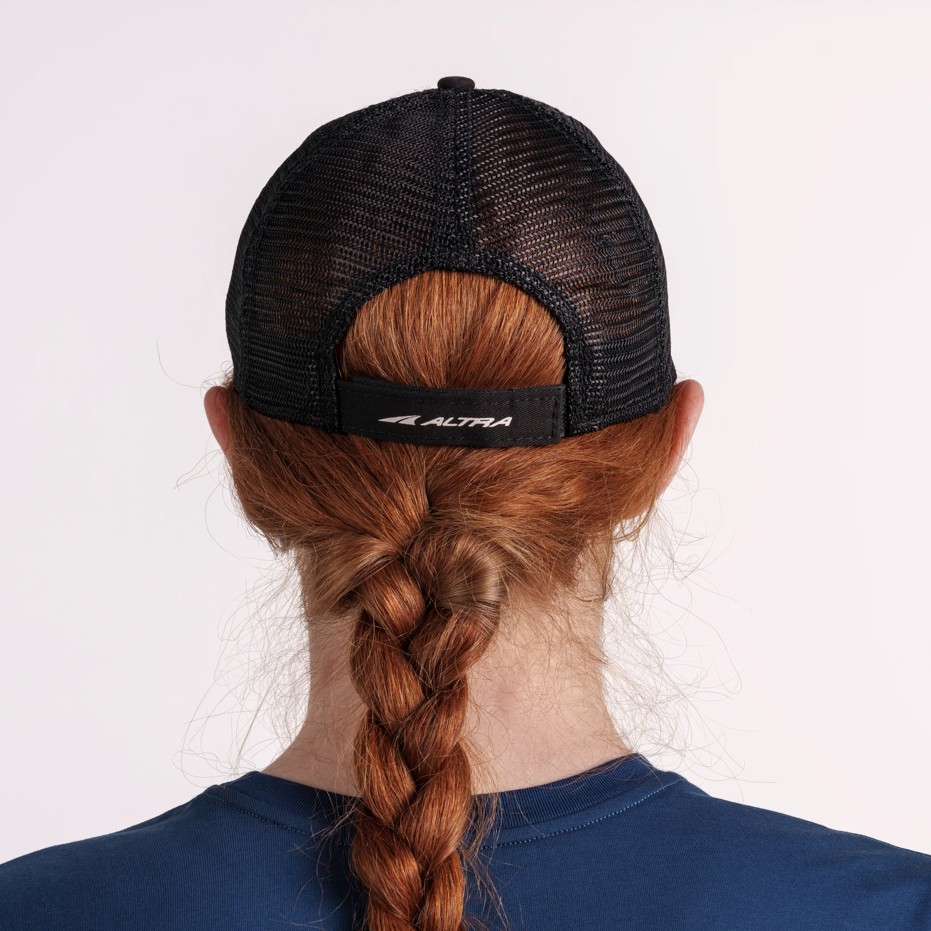 LEGEND RUNNING TRUCKER HAT - Image 4