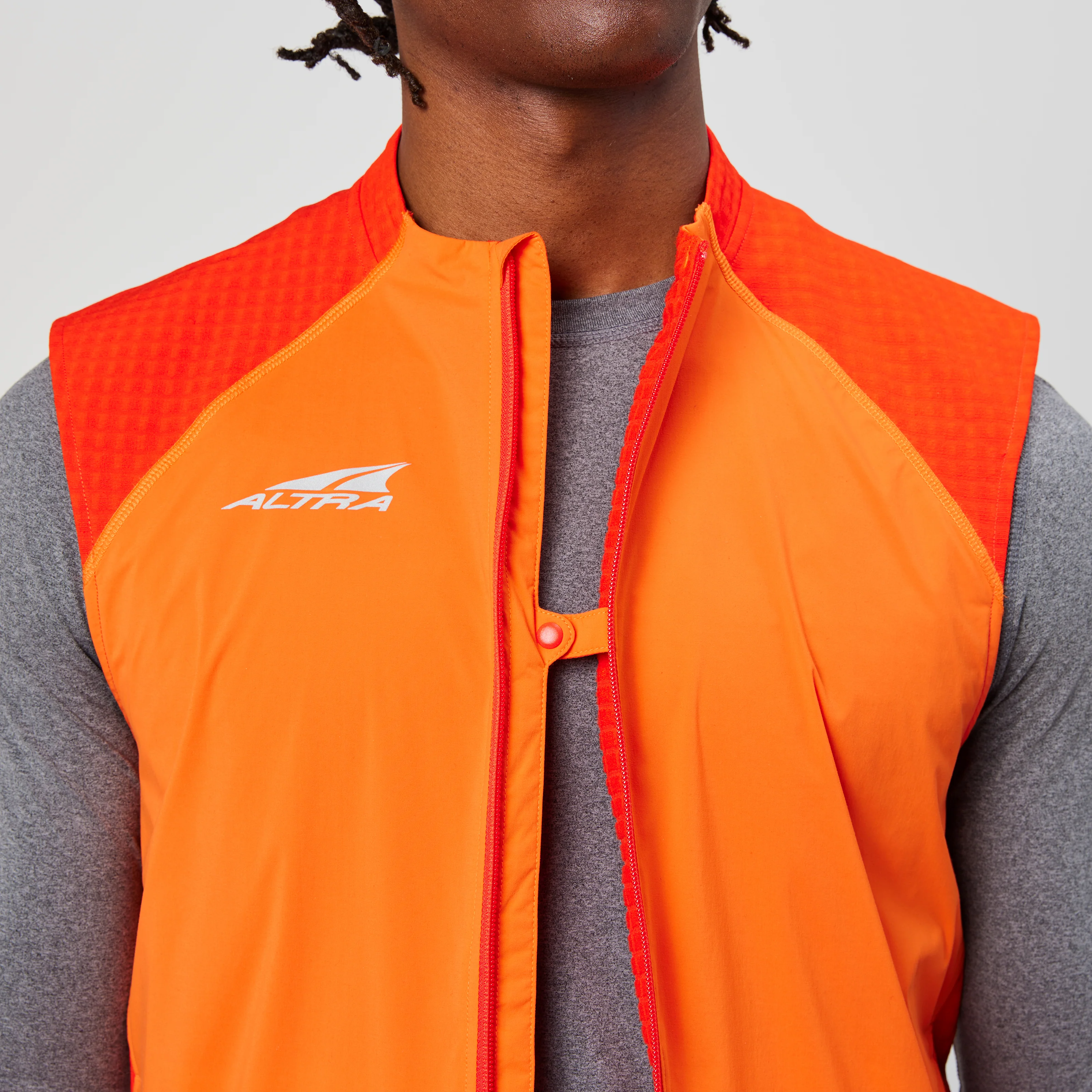Men's Trail Wind Vest - Image 10