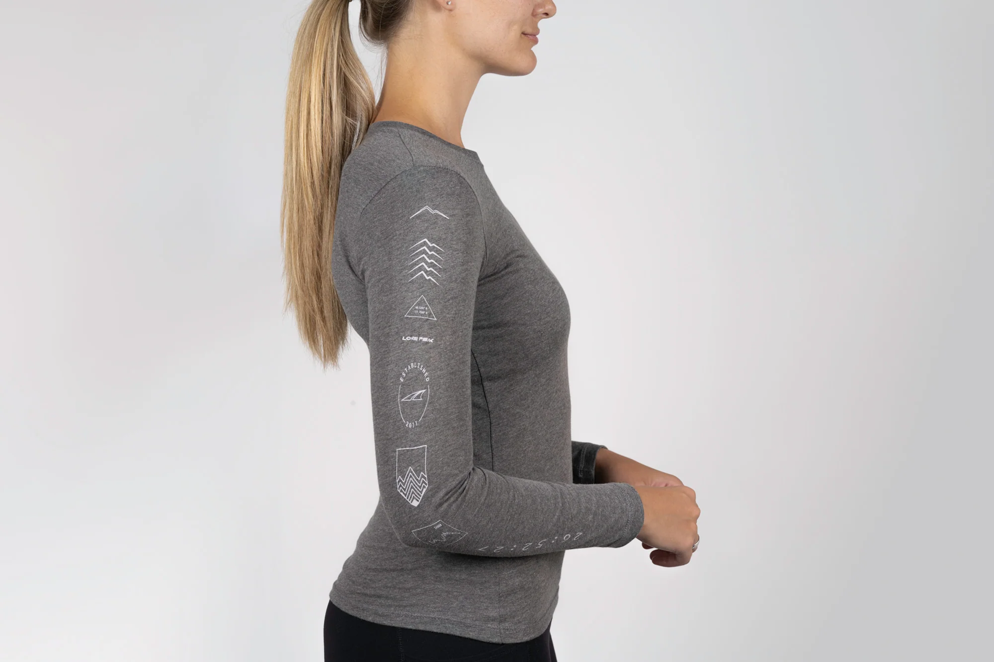 WOMEN'S LEGEND LONG SLEEVE - Image 3