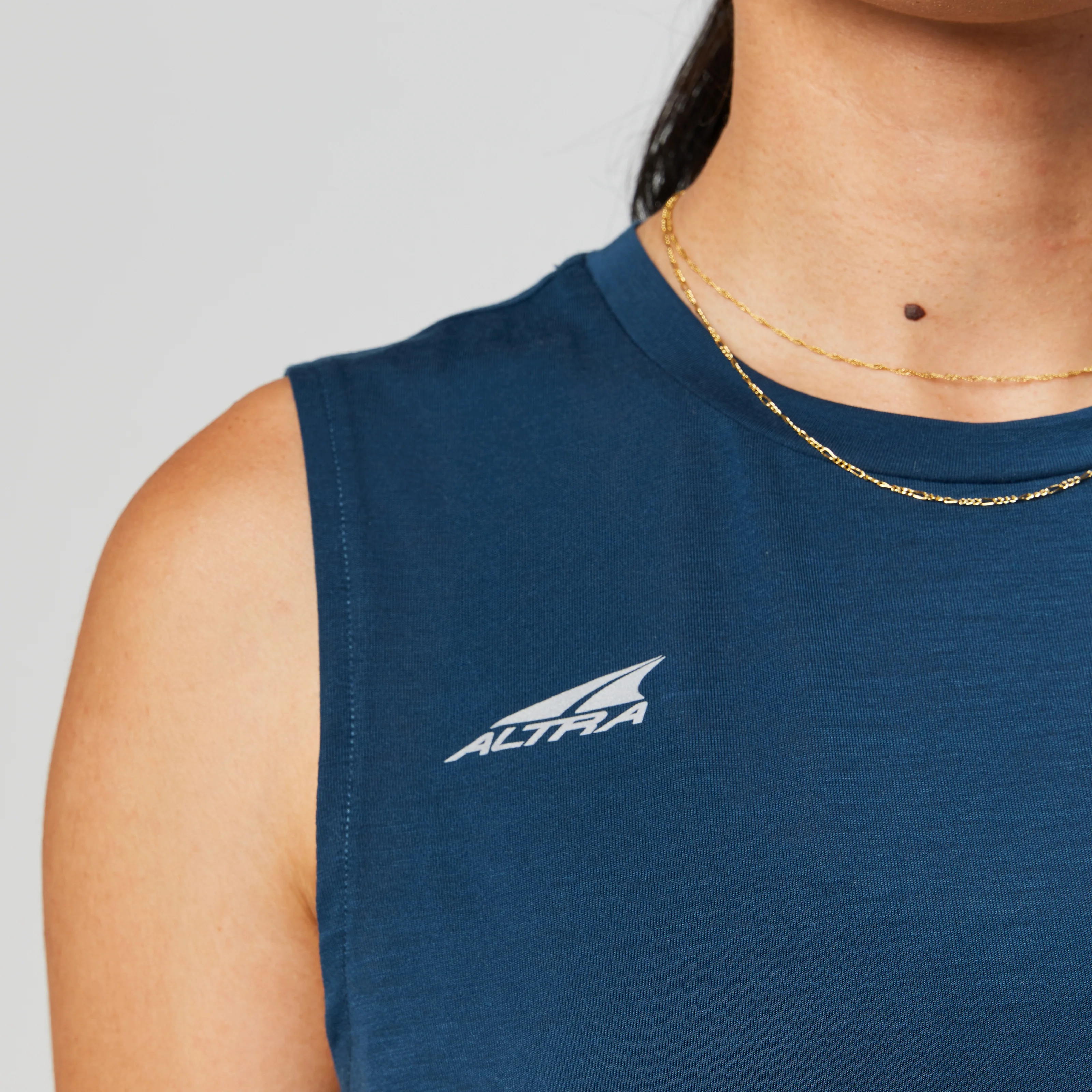 Women's Trail Tank Top - Image 4